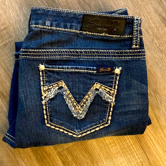 Seven7 Lightly Distressed Bootcut Jeans - Picture 7 of 7